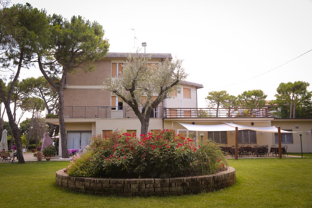 Hotel Ausonia Monte Porzio Eksteriør bilde