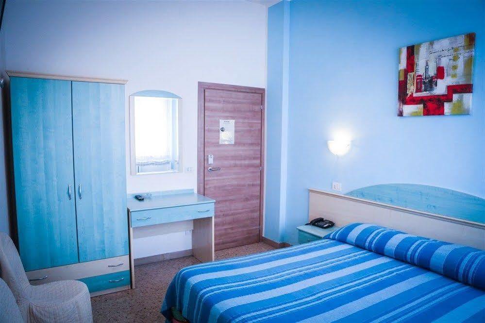 Hotel Ausonia Monte Porzio Eksteriør bilde